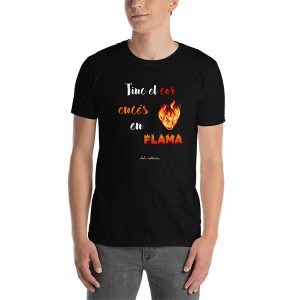 Camiseta Tinc el cor encés en flama negra home - Camisetes en valencià - Productes en valencià - Tot en valencià